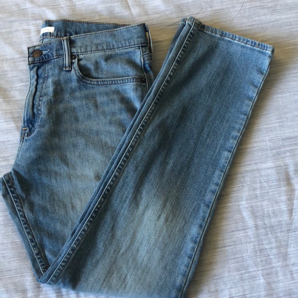 Abercrombie Slim Straight Light Wash Jeans 32x30